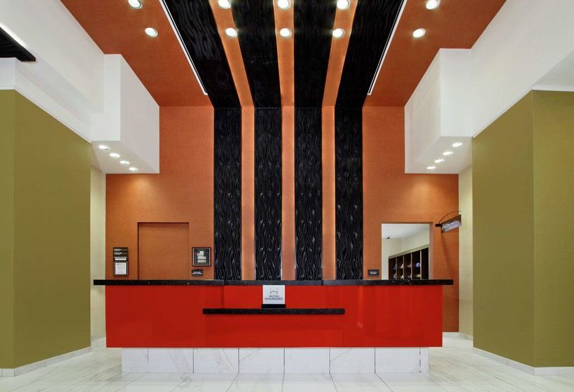 هتل Hilton Garden Inn New York/midtown Park Ave