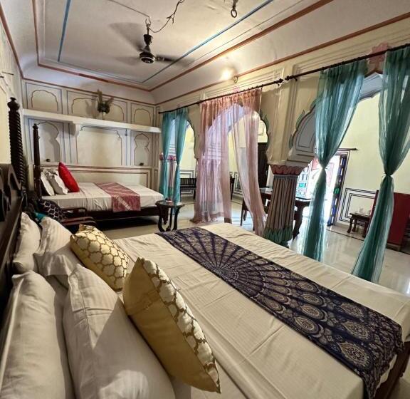 Fotos del hotel Rawla Mrignayani Palace:  2