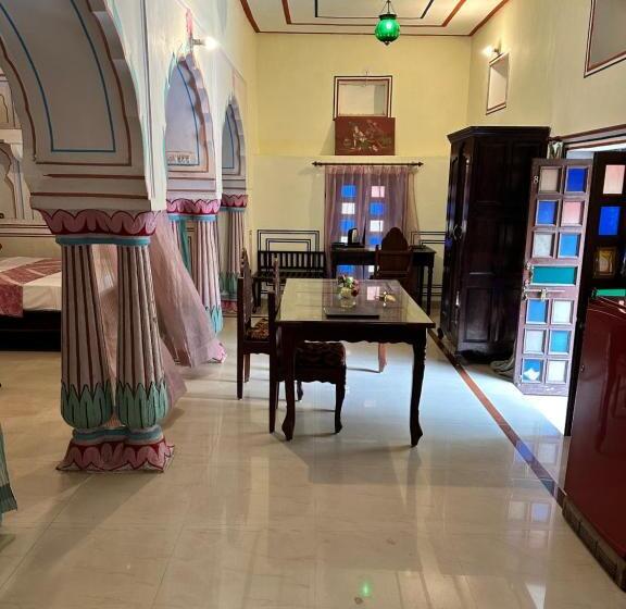 Fotos del hotel Rawla Mrignayani Palace:  5