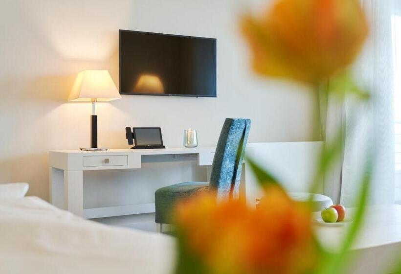 Strandhotel Dünenmeer   Adults Only