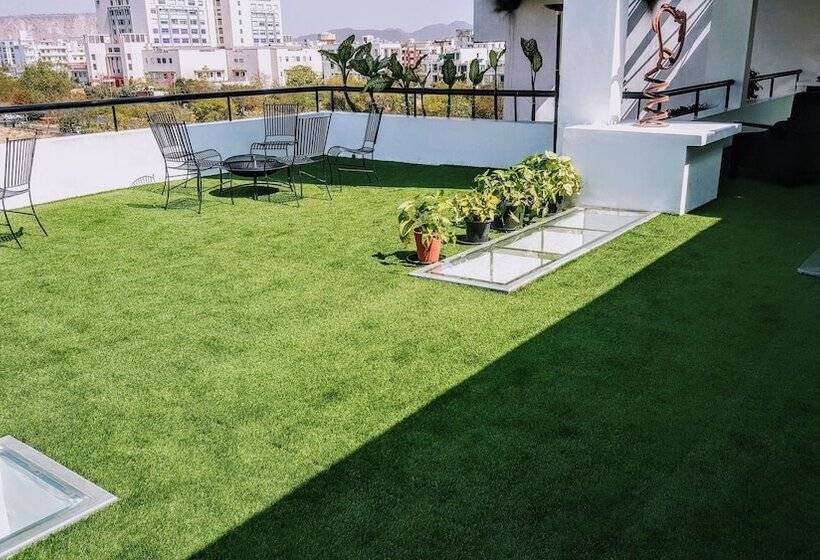 בית מלון כפרי The Saneer Jaipur