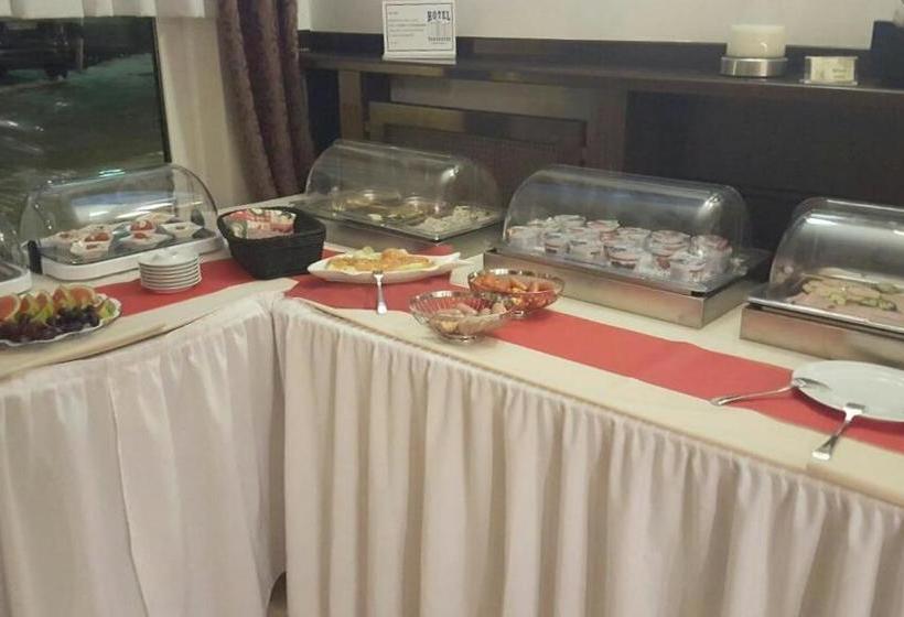 בית מלון כפרי Townhouse