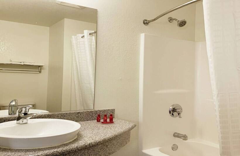 مُتل Surestay Plus Hotel By Best Western Niagara Falls East