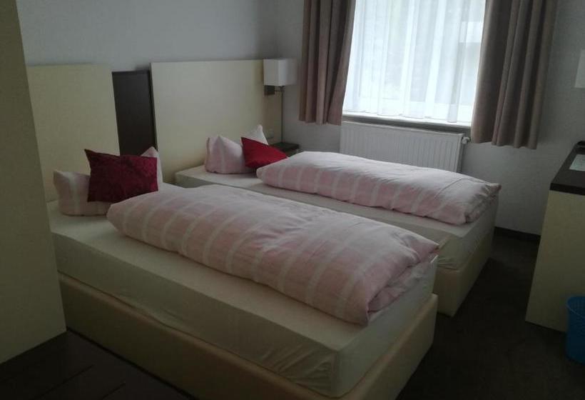 פנסיון Zeesener Gasthof