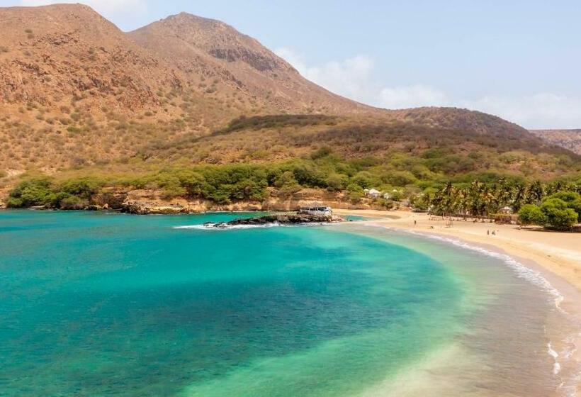 Отель Oasis Tarrafal Alfandega Suites