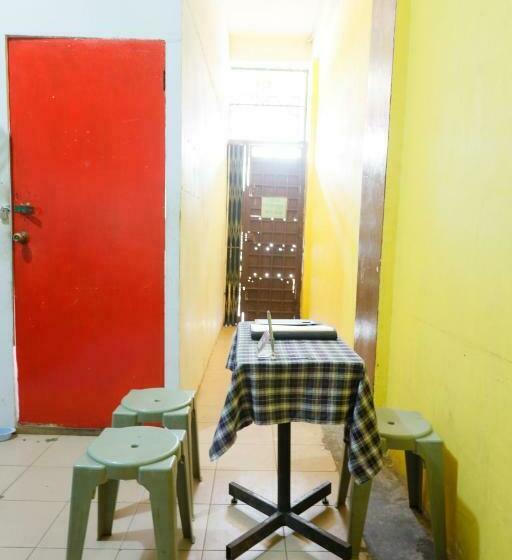 هتل Spot On 91512 Siantan Anambas Syariah