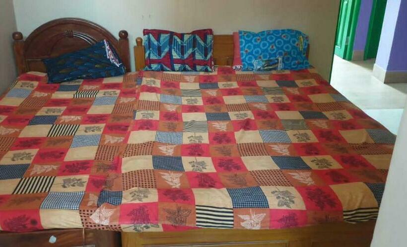 ホテル O Shivdham