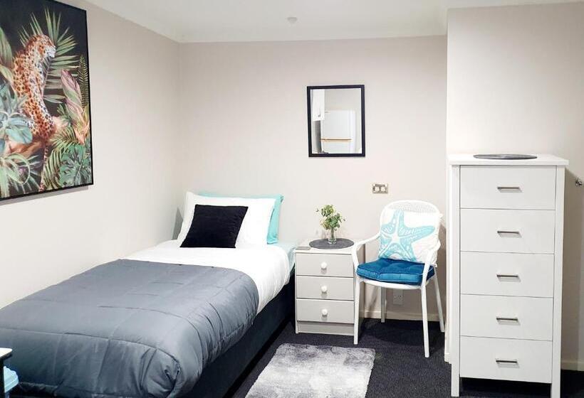汽车旅馆  Travel Stay City Hostel