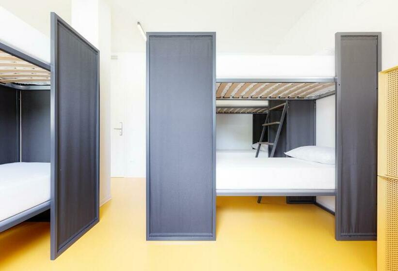 Nomad Hostel