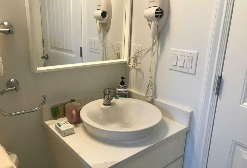 Пансион Holland Villa Vancouver