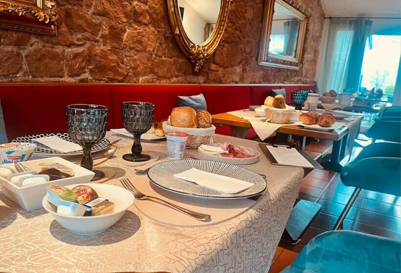 تختخواب و صبحانه Gasthaus Adler Ettenheim  Mit Self Check In   Key Boxes