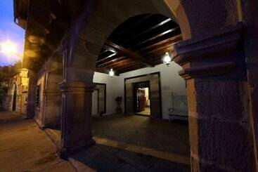 هتل Casona De La Pinta