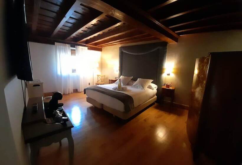 هتل Casona De La Pinta