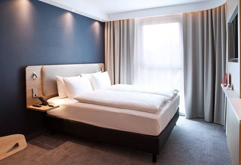 هتل Holiday Inn Express Dusseldorf Airport