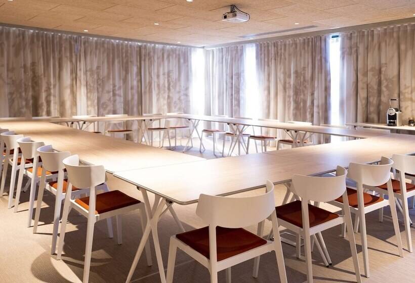 هتل Ibis Styles Montauban