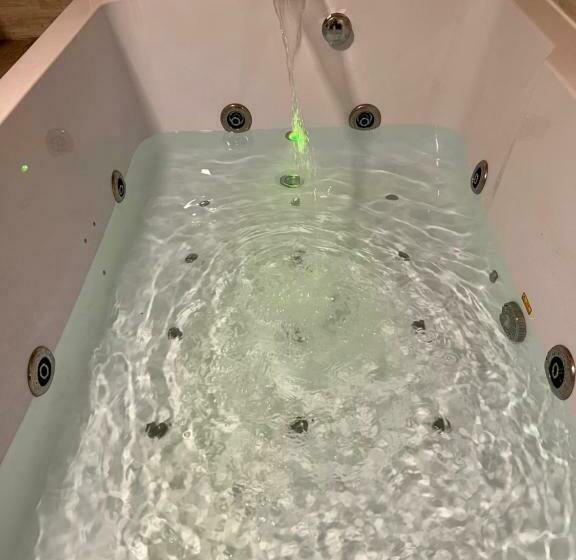 בית מלון כפרי Magnifique Loft 35m2 Jacuzzi Rvb Night 1