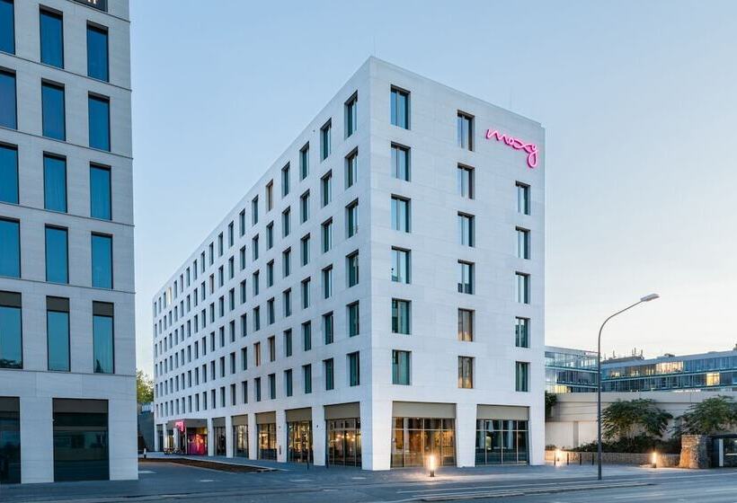 هتل Moxy Wuerzburg