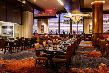 هتل Southland Casino