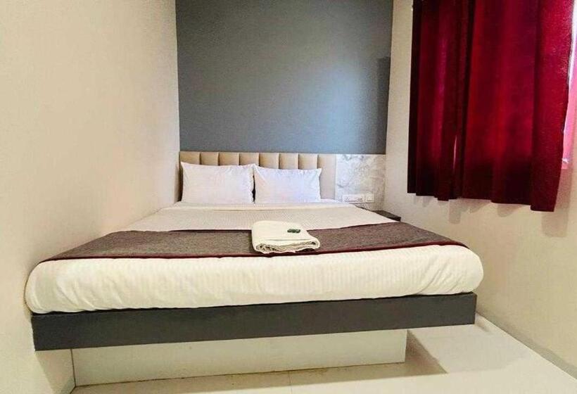 Spot On Hotel Elite