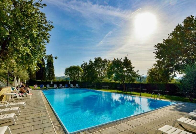 هتل Borgo Graziani