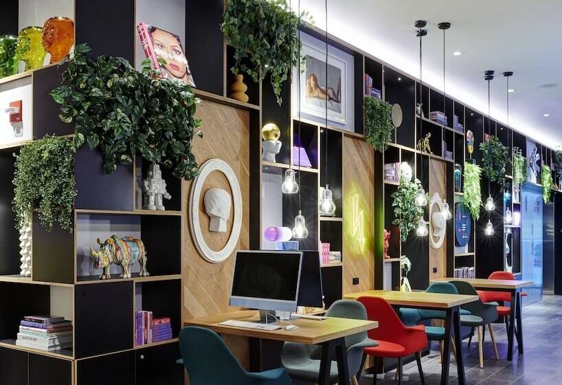 هتل Citizenm Chicago Downtown
