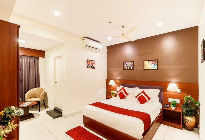هتل Octave Classio Inn