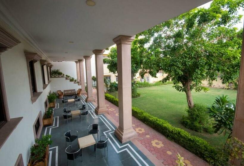 هتل Hanuwant Niwas Jodhpur