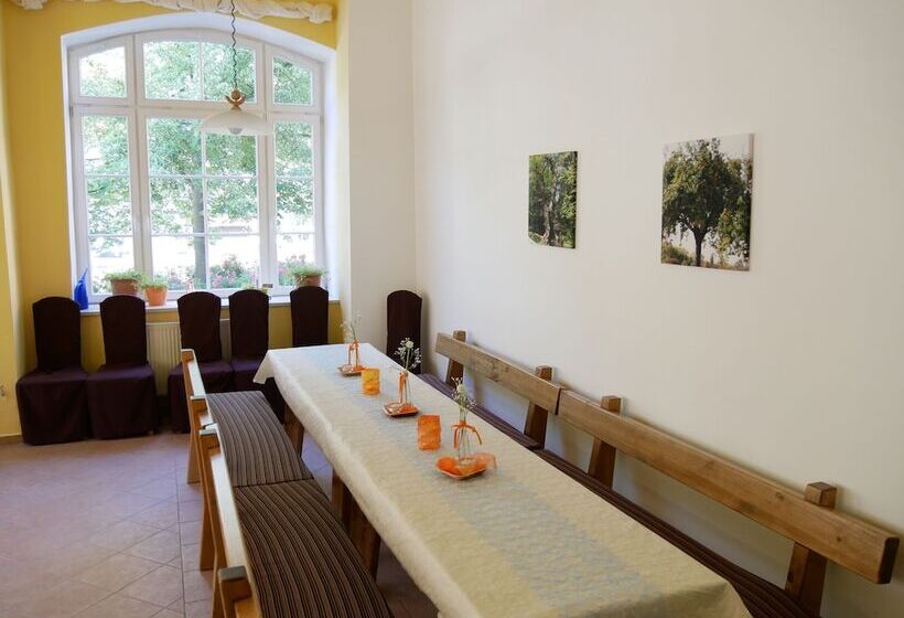 ホテル Schloss Goldacker  Das Schloss Der Gesundheit