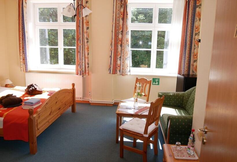 ホテル Schloss Goldacker  Das Schloss Der Gesundheit