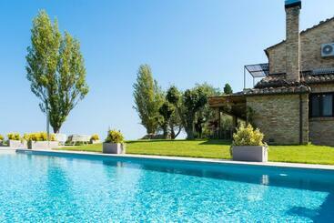 هتل Serra Country House