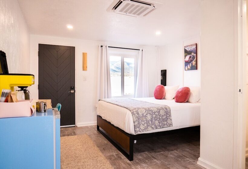 فندق على الطريق Little Canyon Inn