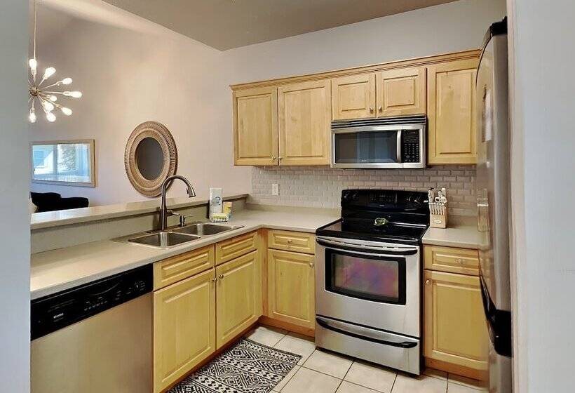 Heron S Watch By Svr