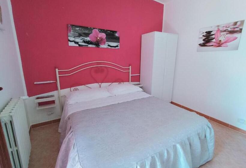 هتل Agriturismo Raggio Di Sole Nonna Giovina