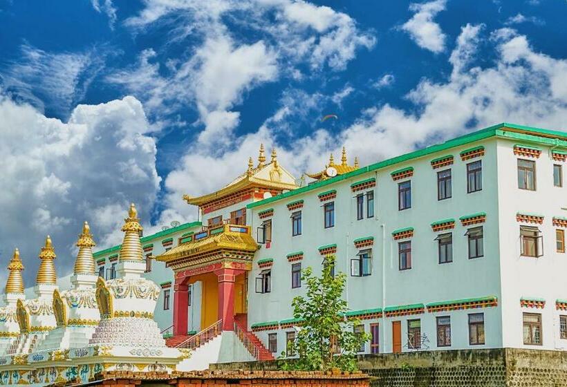 호텔 Chokling Arthouse The Treasure Of Himalayas