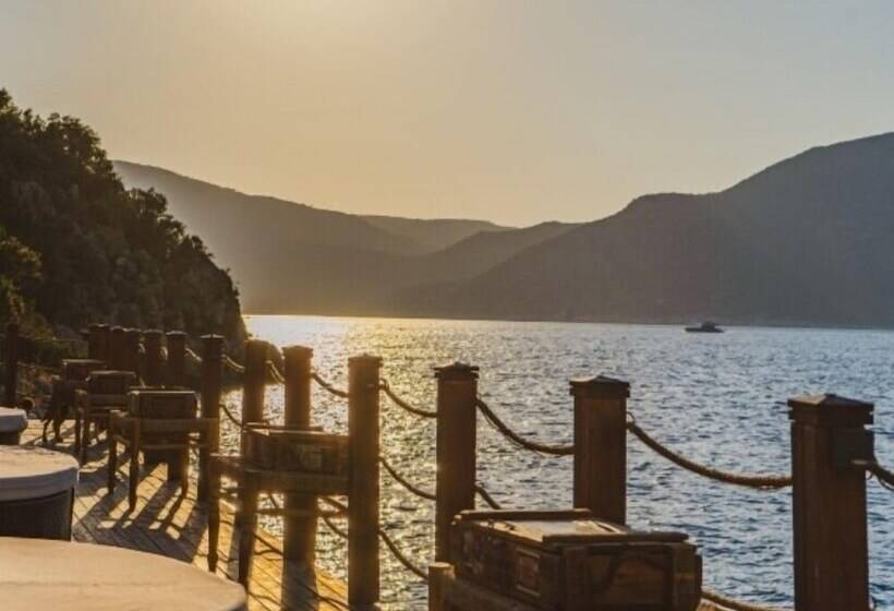 هتل Kalkan Beachpark