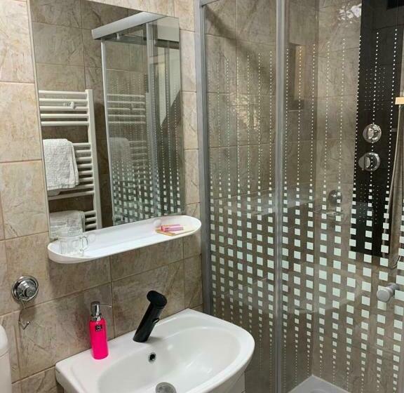 بنسيون Casa Ardeleana