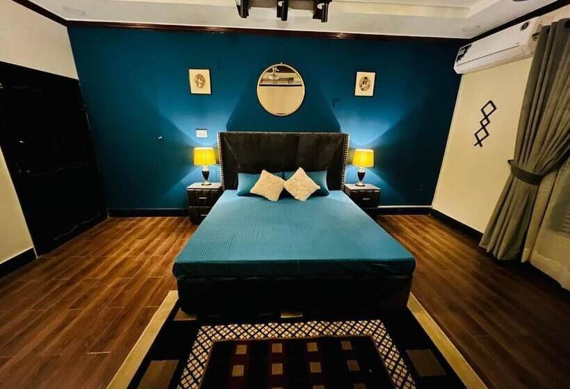تختخواب و صبحانه The Comfort Lodge