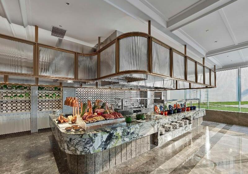 Отель Hilton Foshan Shunde