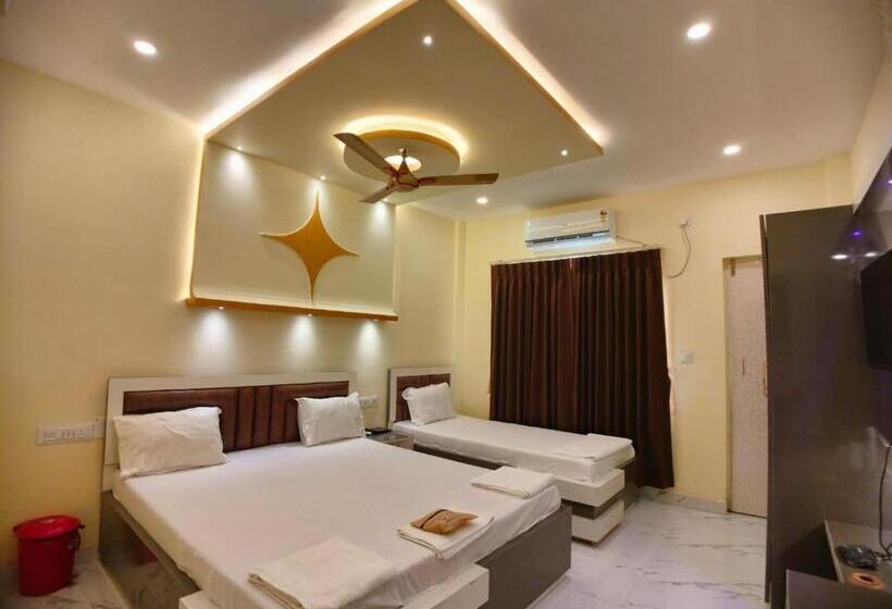 فندق Hindusthan Inn On Beach