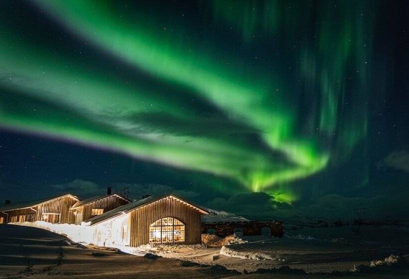 בית מלון כפרי Niehku Mountain Villa