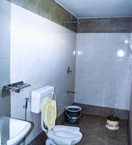 Отель Oyo 90375 Riyasat Cottage