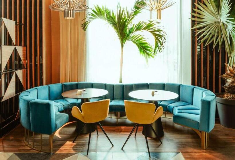 Radisson Blu Aurum Hotel, Brasov