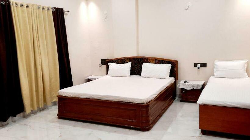 هتل Supushp Shirdi