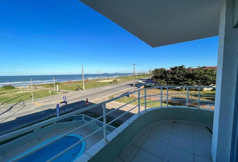 ホテル Vila águamar