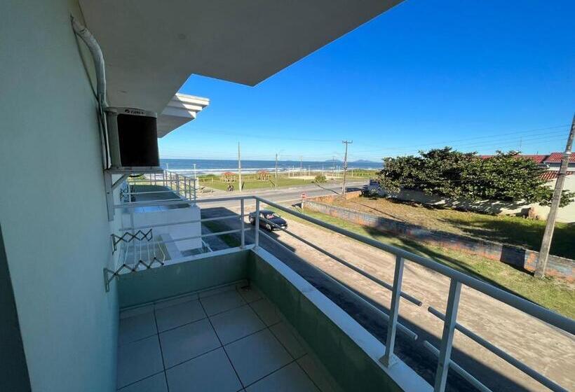 ホテル Vila águamar