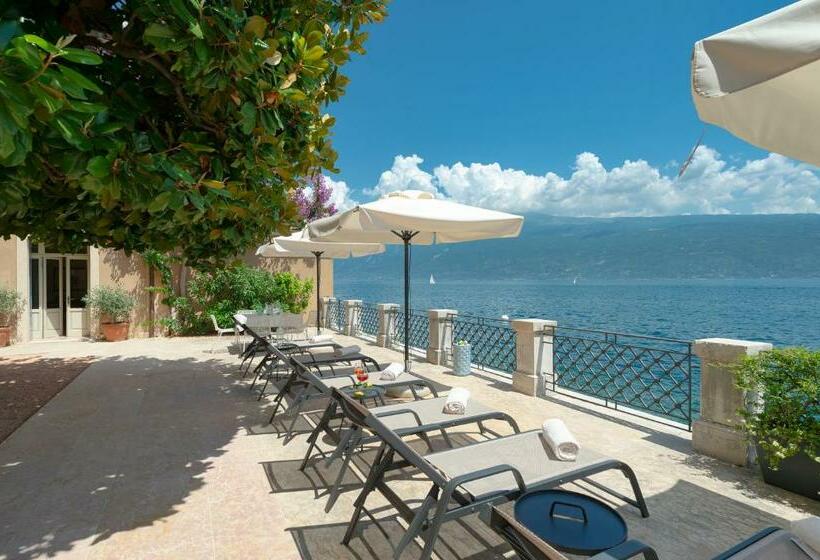 هتل Villa Delle Palme