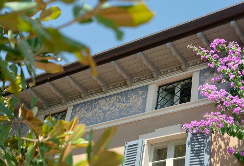 هتل Villa Delle Palme