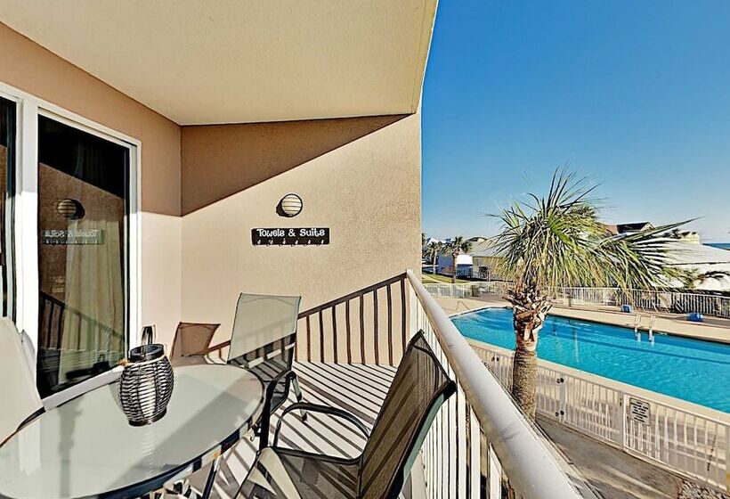 Dunes 307