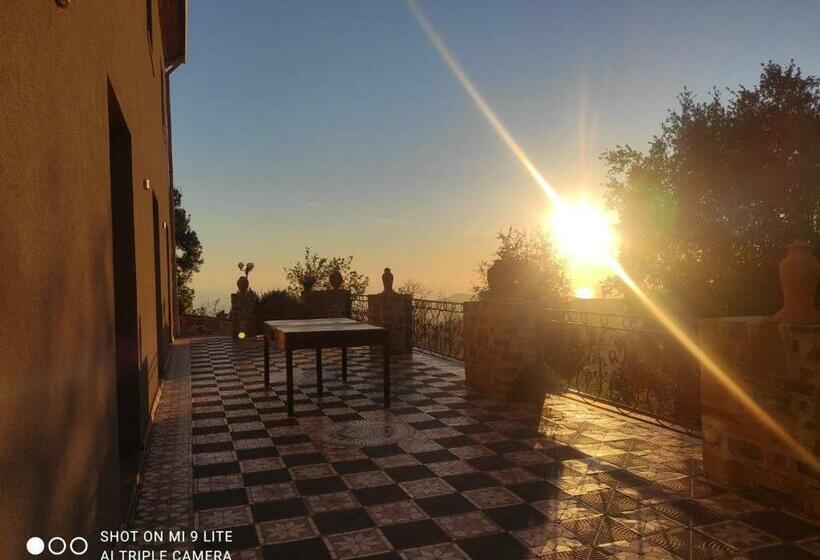 ホテル Agriturismo Scialà