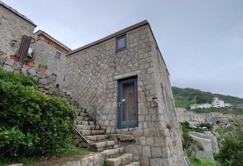 هتل کپسول 芹聚輕旅 Qinju Light Hostel